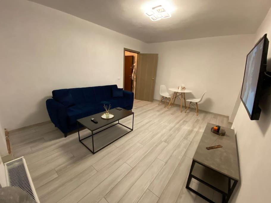 Black& White Apartment Μπρασόβ Εξωτερικό φωτογραφία